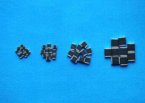 浪涌防護專用QV1210H系列貼片壓敏電阻